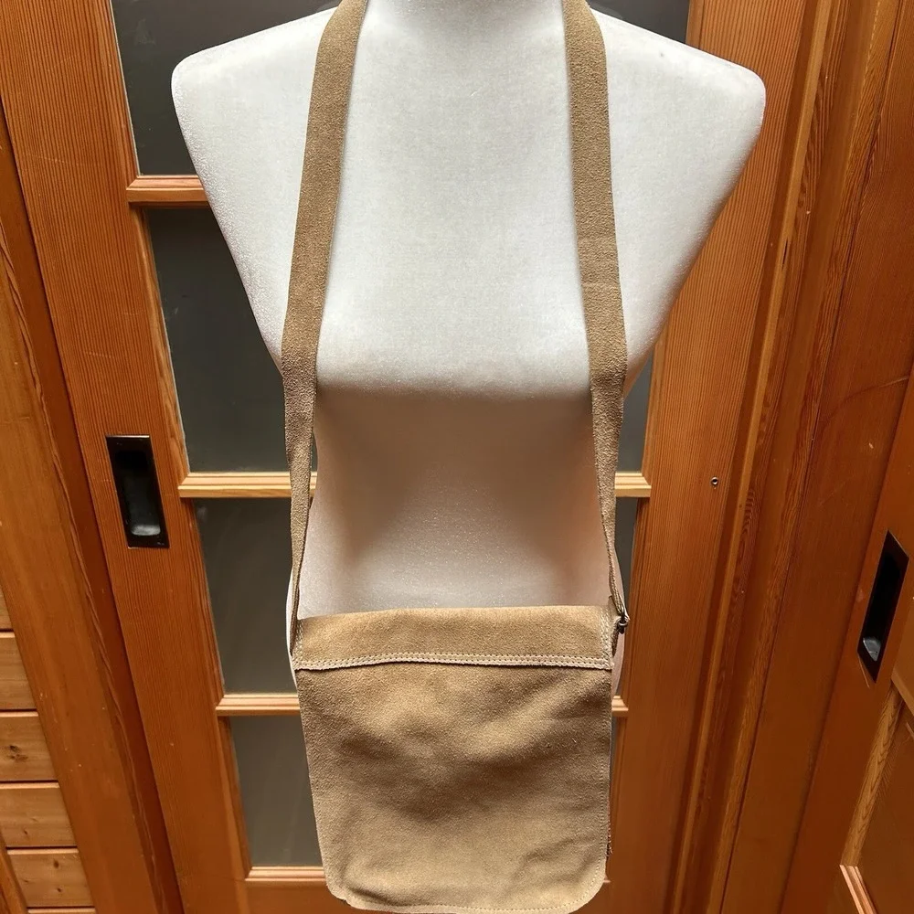 VTG Mexico Handmade Artisan Leather Suede Crossbody Purse Bag Retro Boho Tan